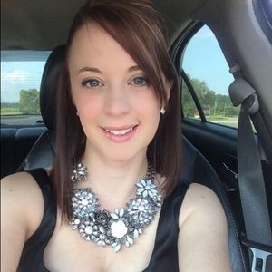 Meet your Posher, Dawn